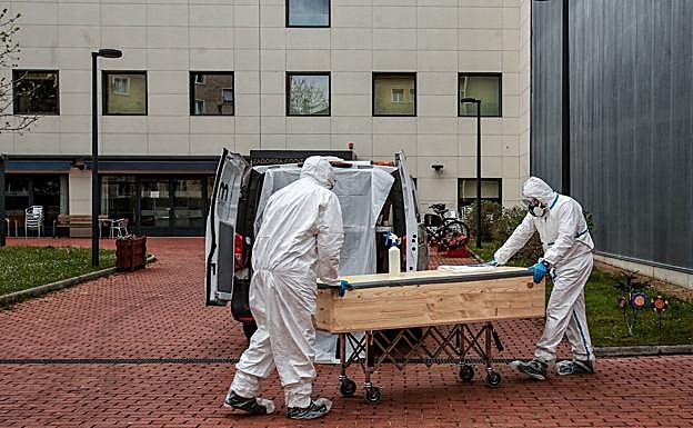 España supera los 80.000 fallecidos oficiales por covid