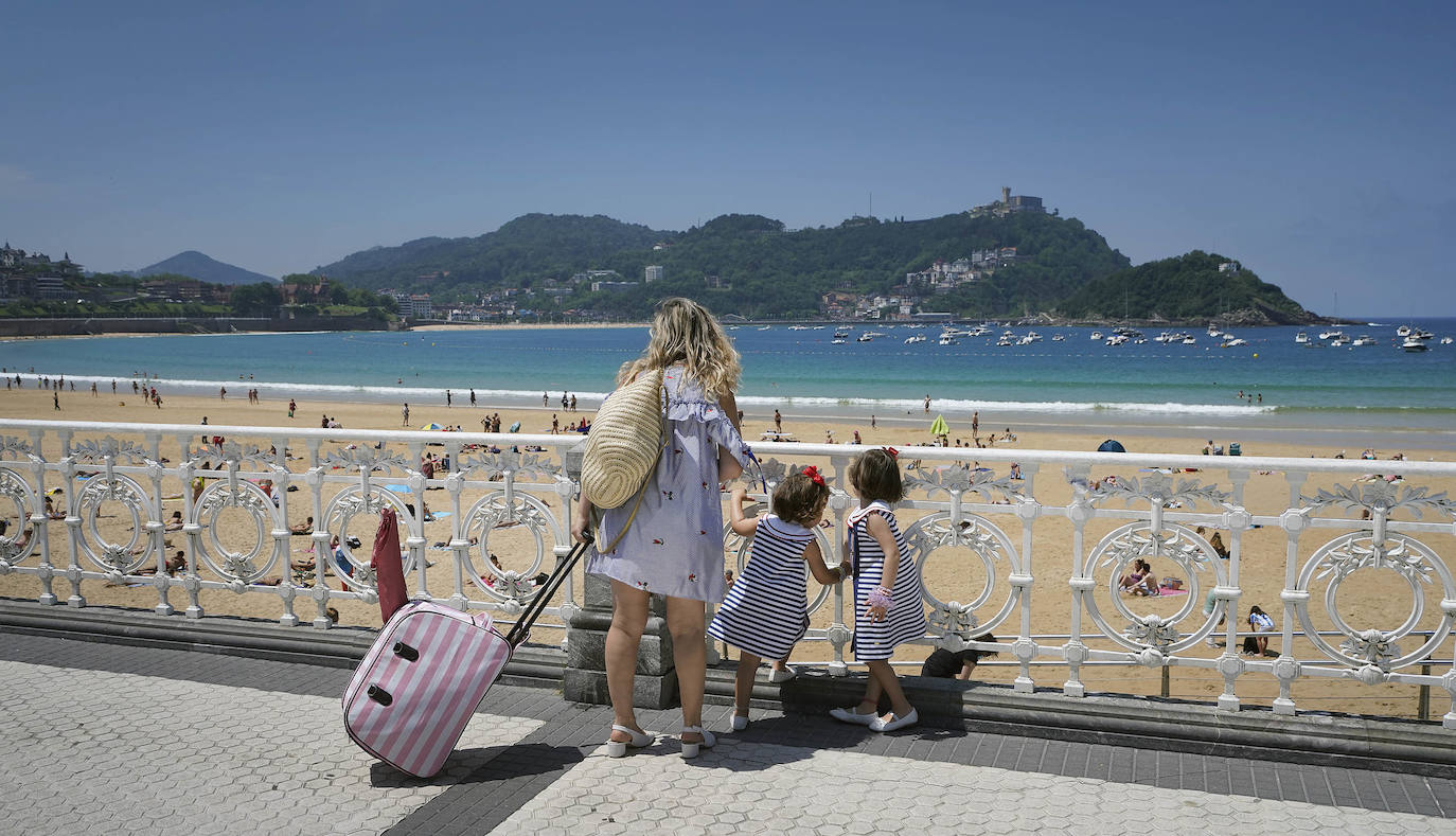 Fotos: Nueva jornada veraniega que terminó con cielos nublados