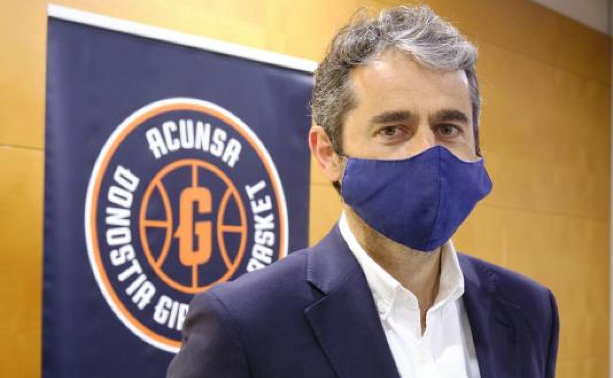 Ignacio Núñez, presidente del Acunsa Gipuzkoa Basket, durante la entrevista. 