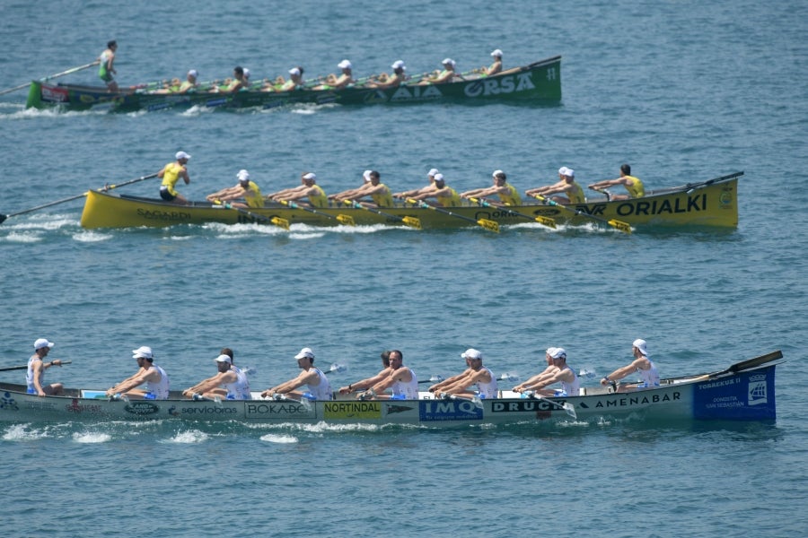 La Ama Guadalupekoa de Hondarribia y Arraun Lagunak se han impuesto este domingo en el Campeonato de Gipuzkoa de Traineras. 