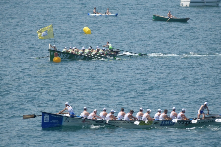 La Ama Guadalupekoa de Hondarribia y Arraun Lagunak se han impuesto este domingo en el Campeonato de Gipuzkoa de Traineras. 