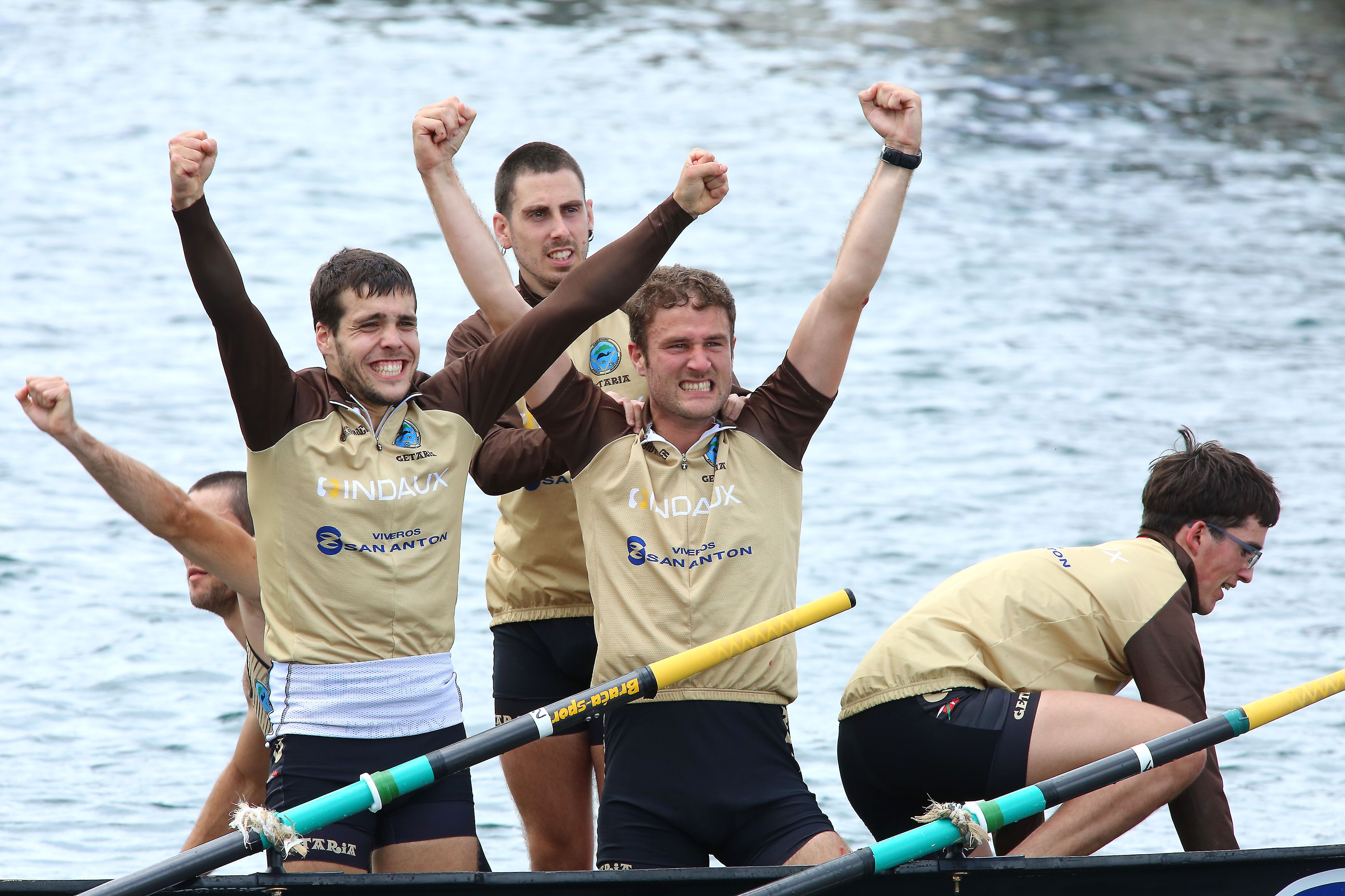La trainera de Getaria se ha llevado en casa la bandera de la Liga ARC-1