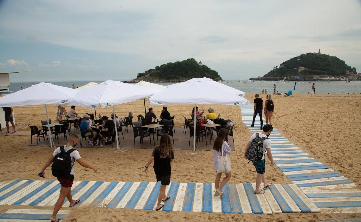 La ocupación de las UCI vascas se reduce un tercio en dos semanas