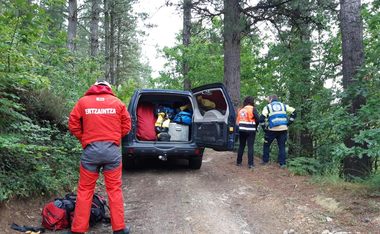 Localizan en buen estado a la joven de 17 años desaparecida en las inmediaciones del pantano de Urkulu