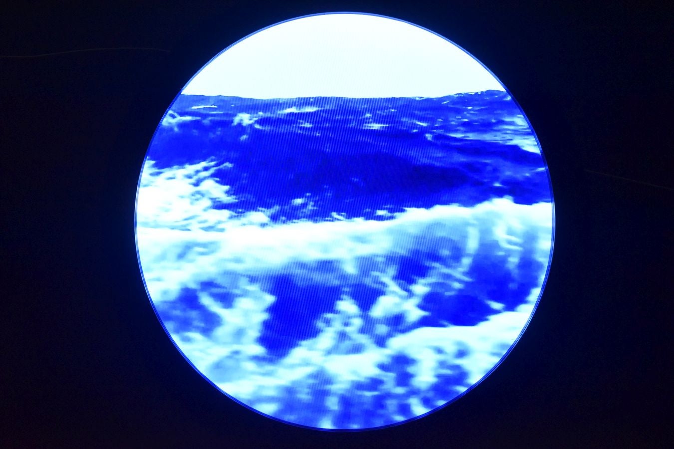 El museo donostiarra acoge una magna exposición sobre la primera vuelta al mundo que reúne audiovisuales y documentos de época, en un homenaje al espíritu aventurero y explorador del ser humano