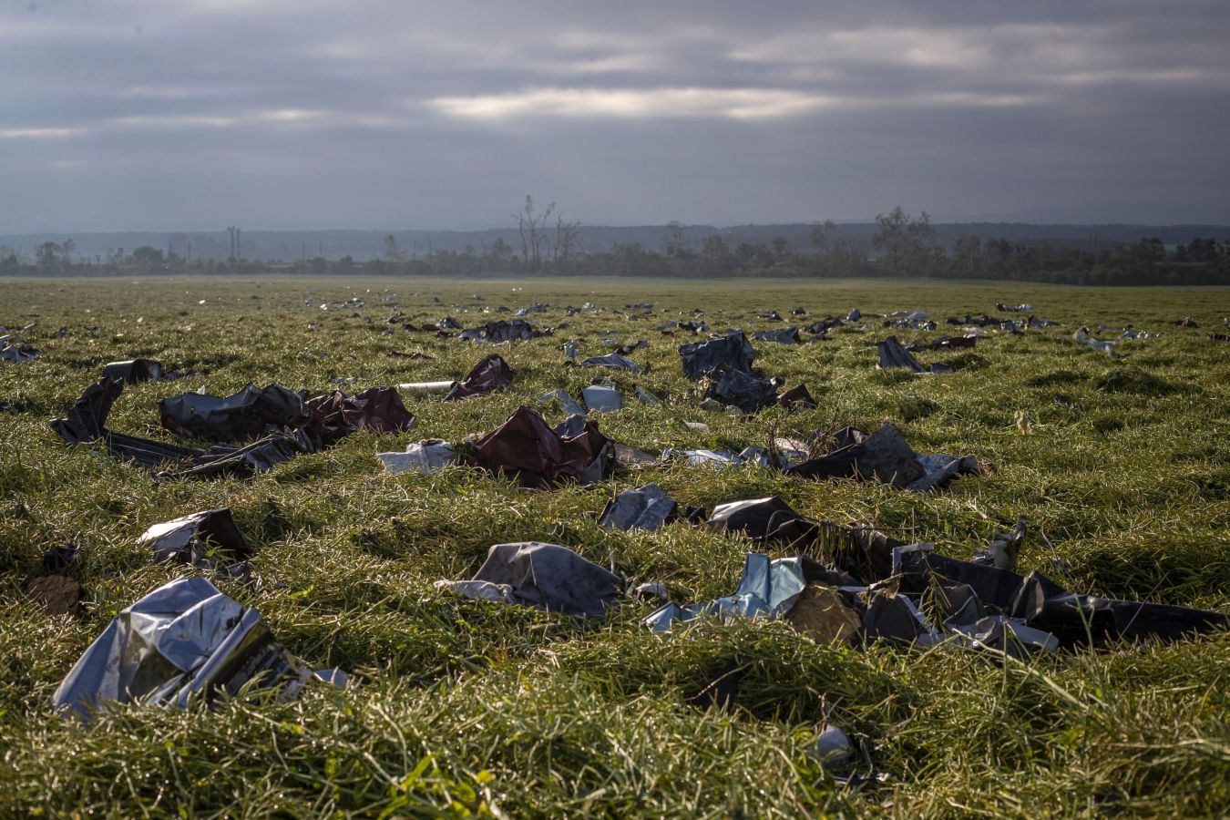 Fotos: Un tornado deja tres muertos y arrasa casas en República Checa