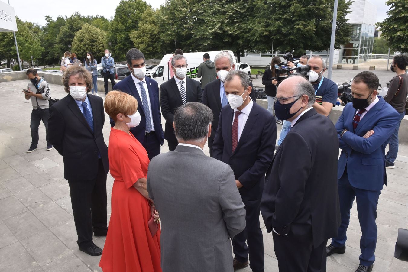 Bayer sella su apuesta por Gipuzkoa con la inauguración de los laboratorios de Miramón. La apertura de la las instalaciones de Viralgen ha estado presidida por el lehendakari y con presencia del ministro Pedro Duque