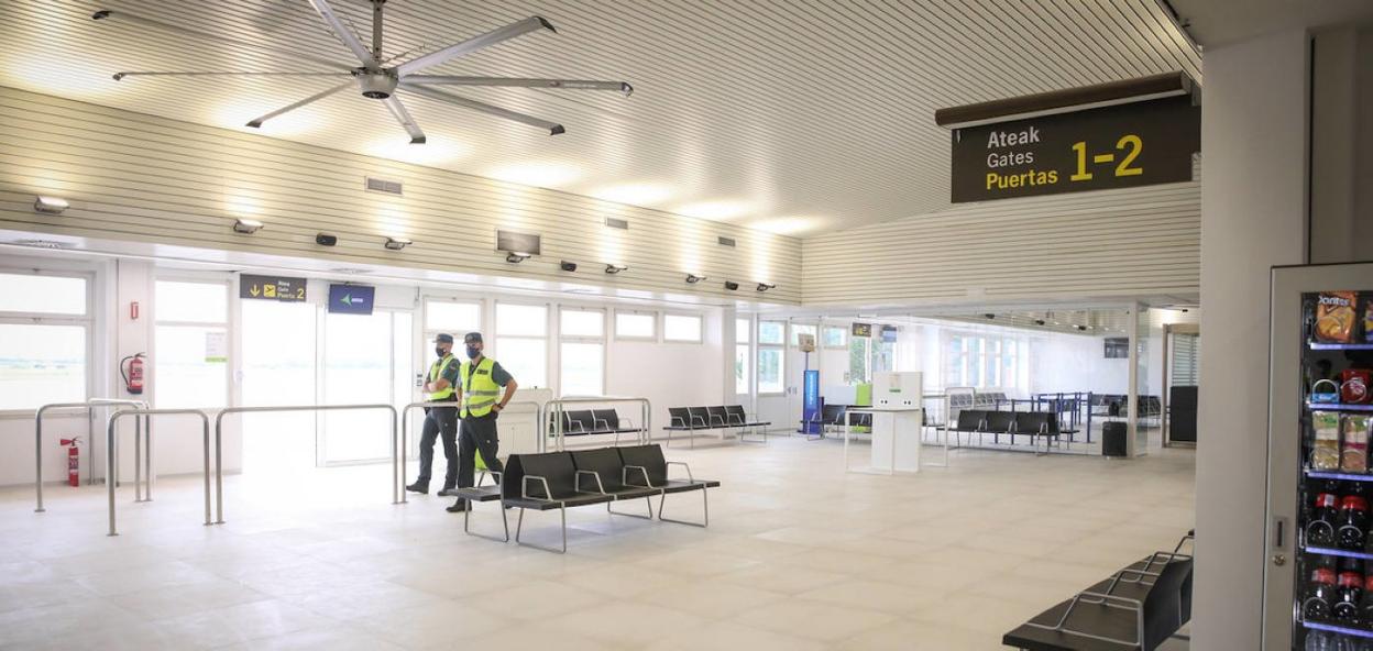 La terminal presenta una imagen actualizada, con espacios más amplios para los pasajeros.