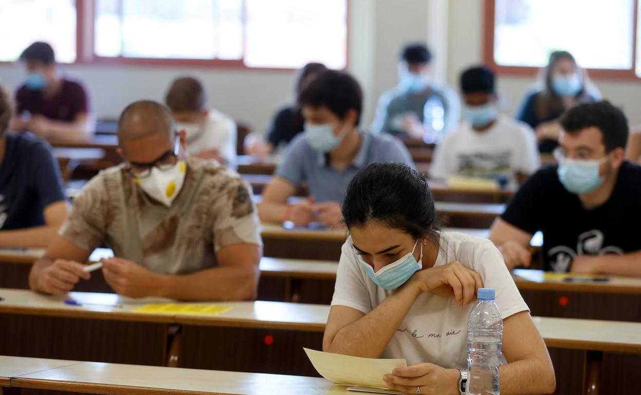 Universidades Euskadi: Este jueves se abre el plazo de solicitud de becas universitarias