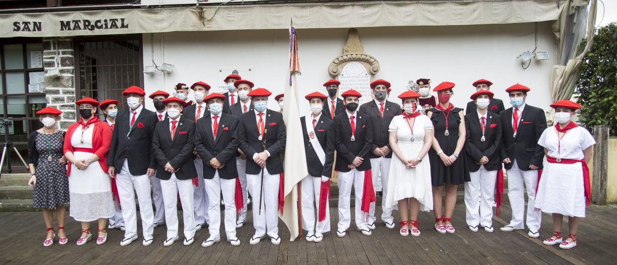 Los corporativos municipales acudieron a la ermita de San Marcial a cumplir la promesa que la ciudad realizó tras la batalla de 1522. 