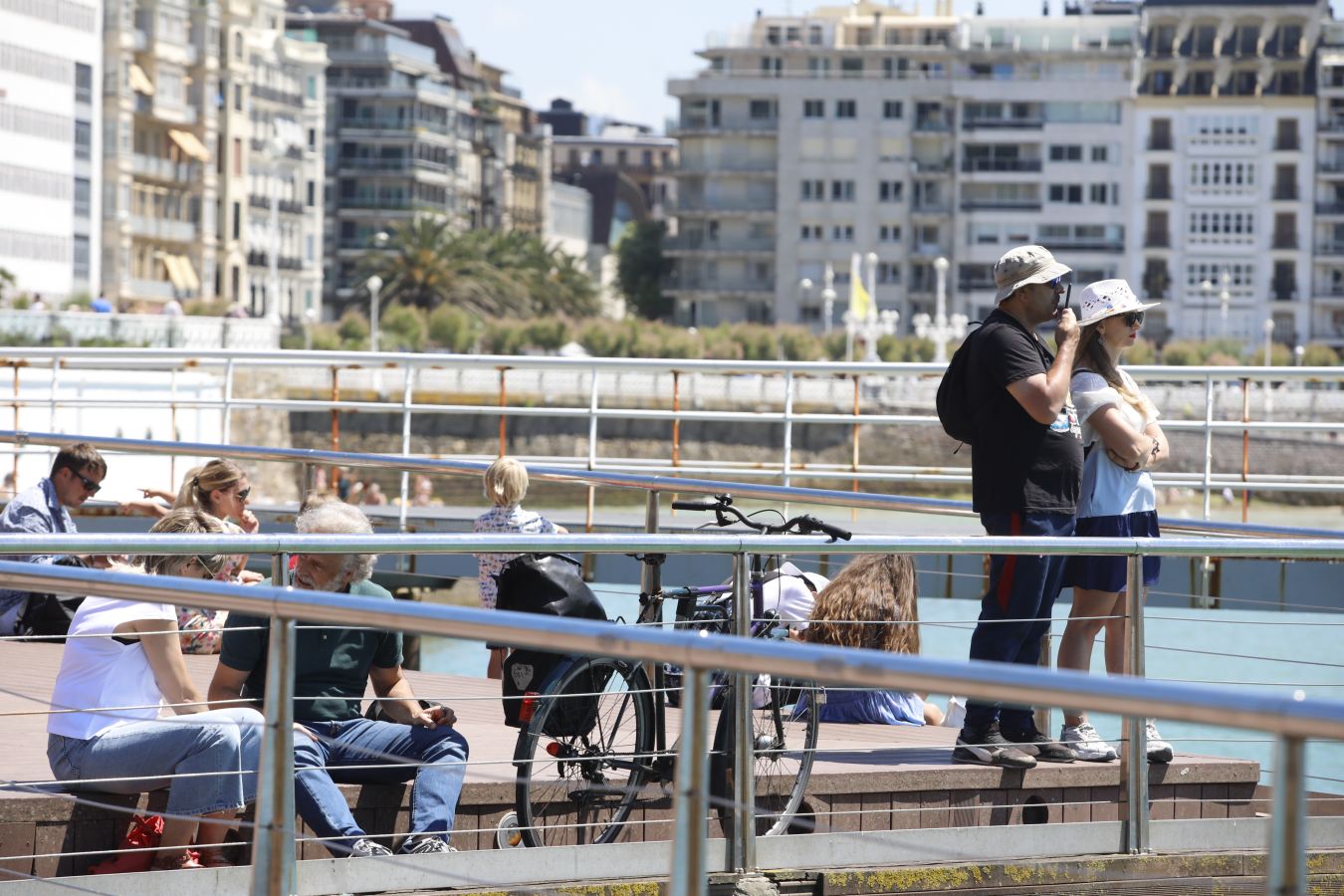 Lunes de sol y calor en Gipuzkoa.