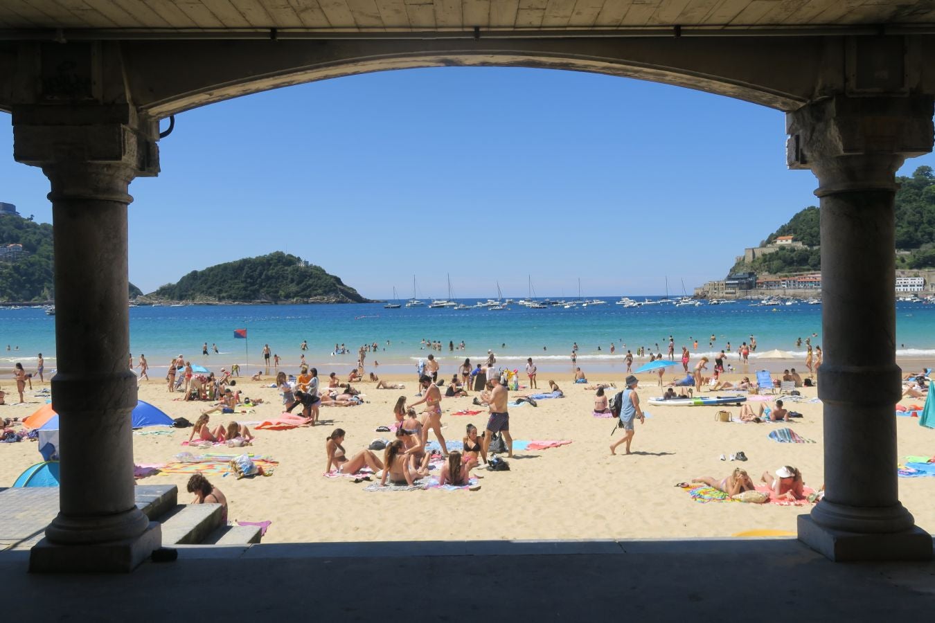 Lunes de sol y calor en Gipuzkoa.