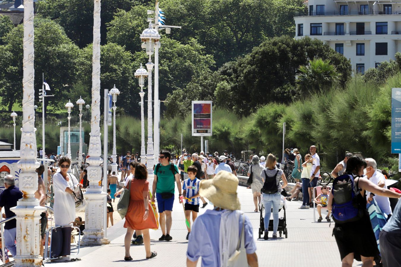 Lunes de sol y calor en Gipuzkoa.
