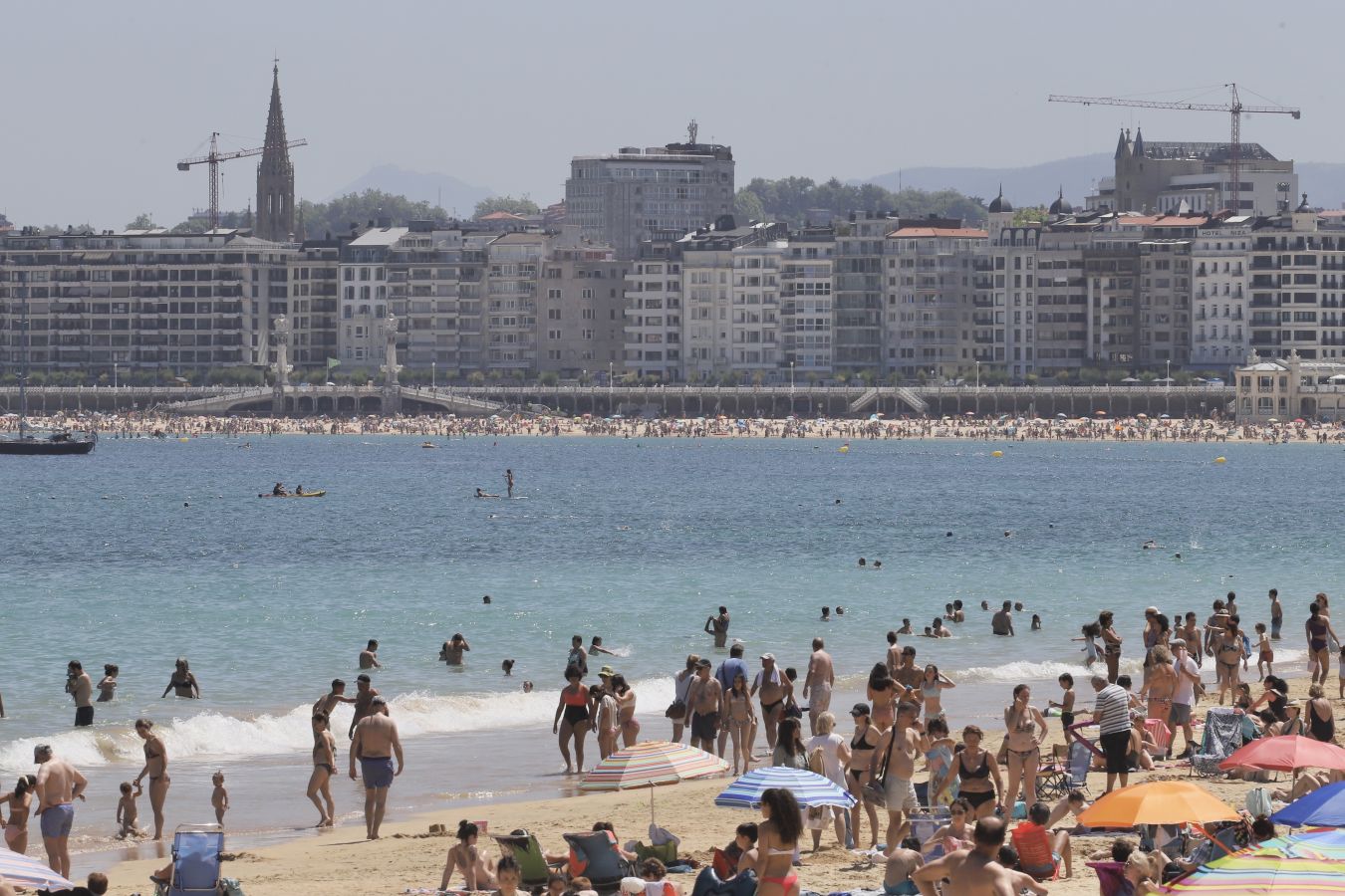 Lunes de sol y calor en Gipuzkoa.