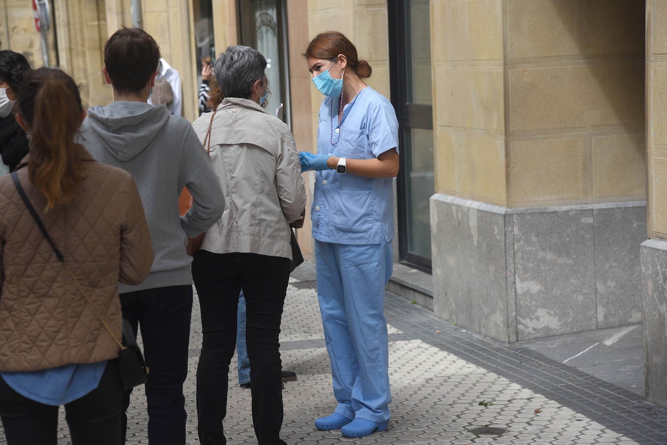 Euskadi ha detectado casi 800 positivos en las 'no fiestas' y los viajes de fin de curso