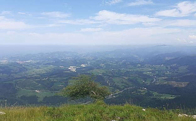 Imagen principal - Monte Andutz, subida desde Itziar, ruta circular