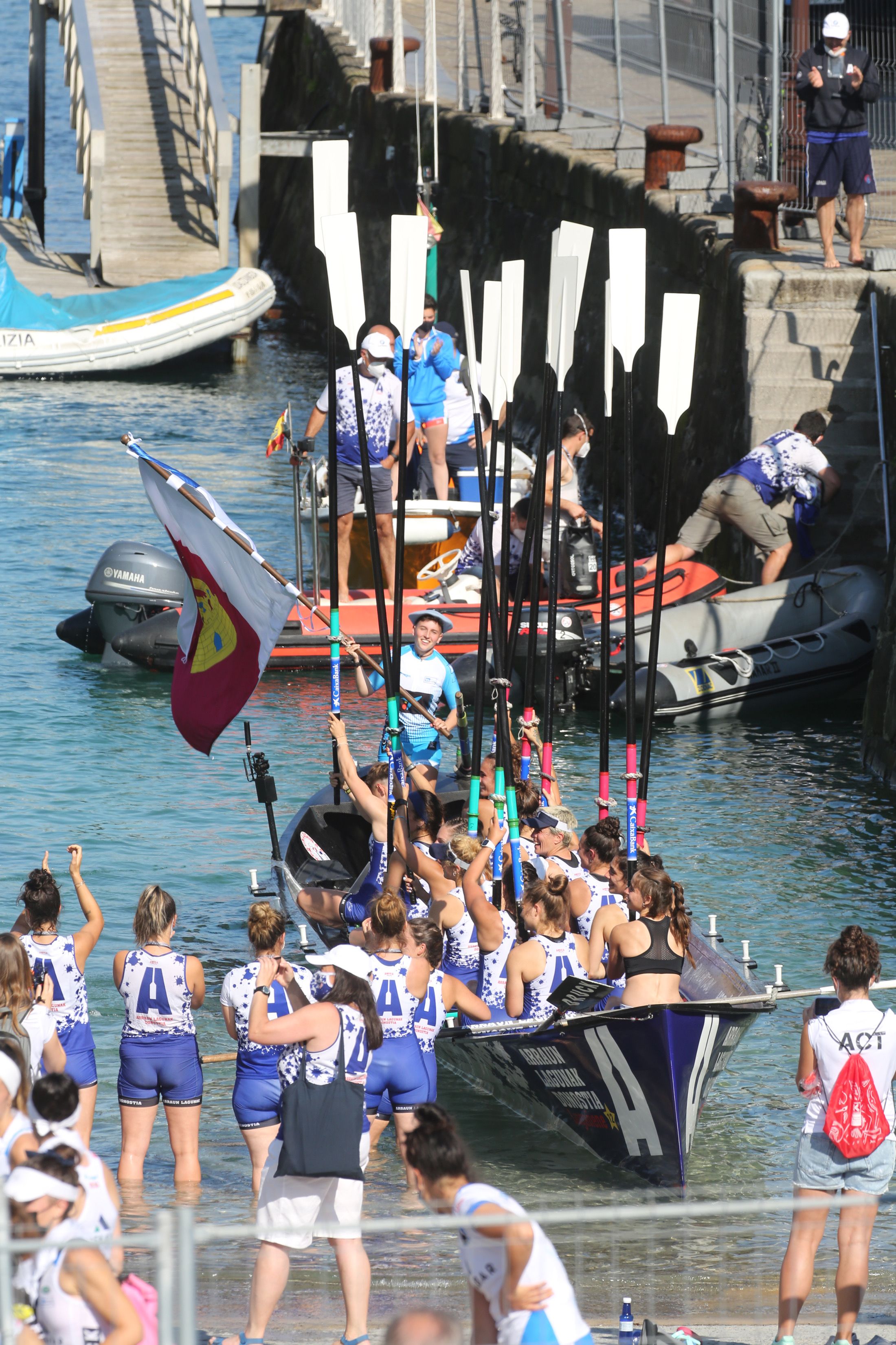 Las traineras de Arraun-Lagunak, Orio, Donostiarra y Hondarribia han remado hoy en la V Bandera Donostiarra-Turismo Castilla La Mancha, tercera jornada de la Liga Euskotren