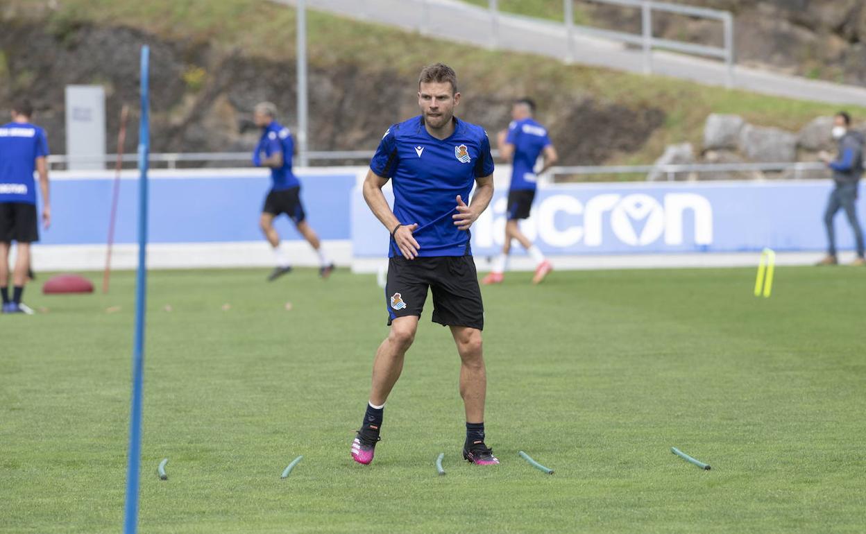 Asier Illarramendi se ejercita en Zubieta en las primerassesiones de pretemporada con buenas sensaciones. 