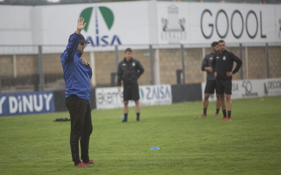 Los jugadores del Real Unión se han ejecitado en el Stadium Gal para comenzar a preparar la próxima temporada 