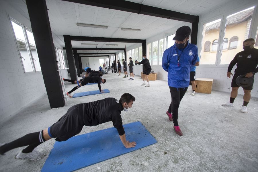 Los jugadores del Real Unión se han ejecitado en el Stadium Gal para comenzar a preparar la próxima temporada 