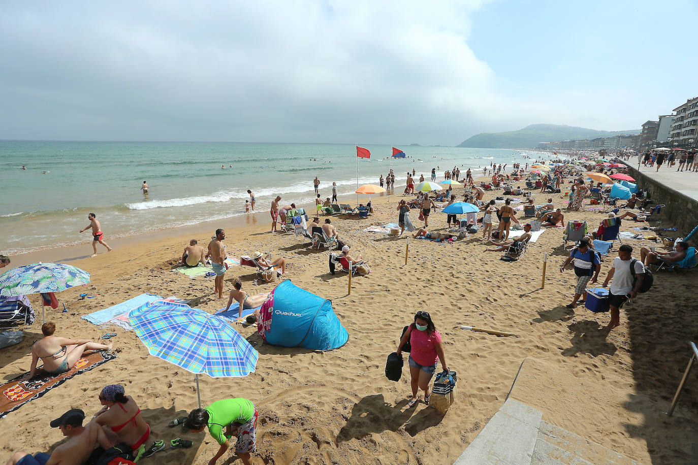 Fotos: Un domingo caluroso y a remojo