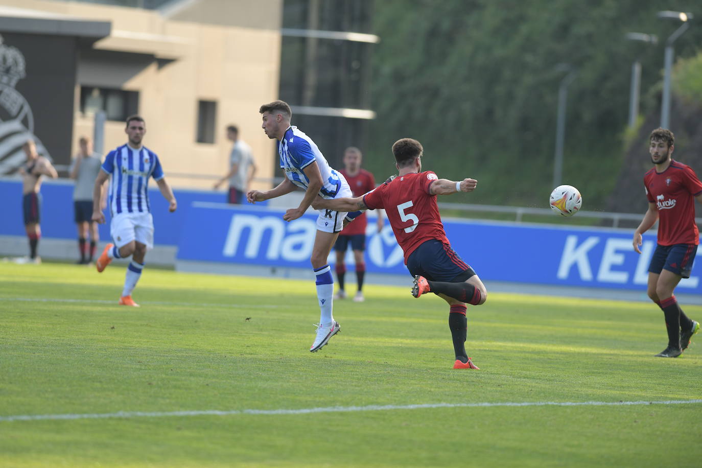 El Sanse se impuso por 3-1 al Osasuna B. El navarro ya suma dos tantos, el de este martes de penalti, mientras que el riojano aprovechó un regalo de Roberto López para vencer al conjunto navarro.