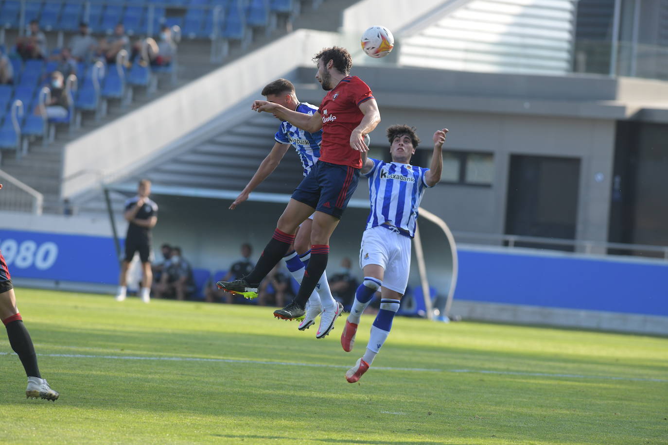 El Sanse se impuso por 3-1 al Osasuna B. El navarro ya suma dos tantos, el de este martes de penalti, mientras que el riojano aprovechó un regalo de Roberto López para vencer al conjunto navarro.