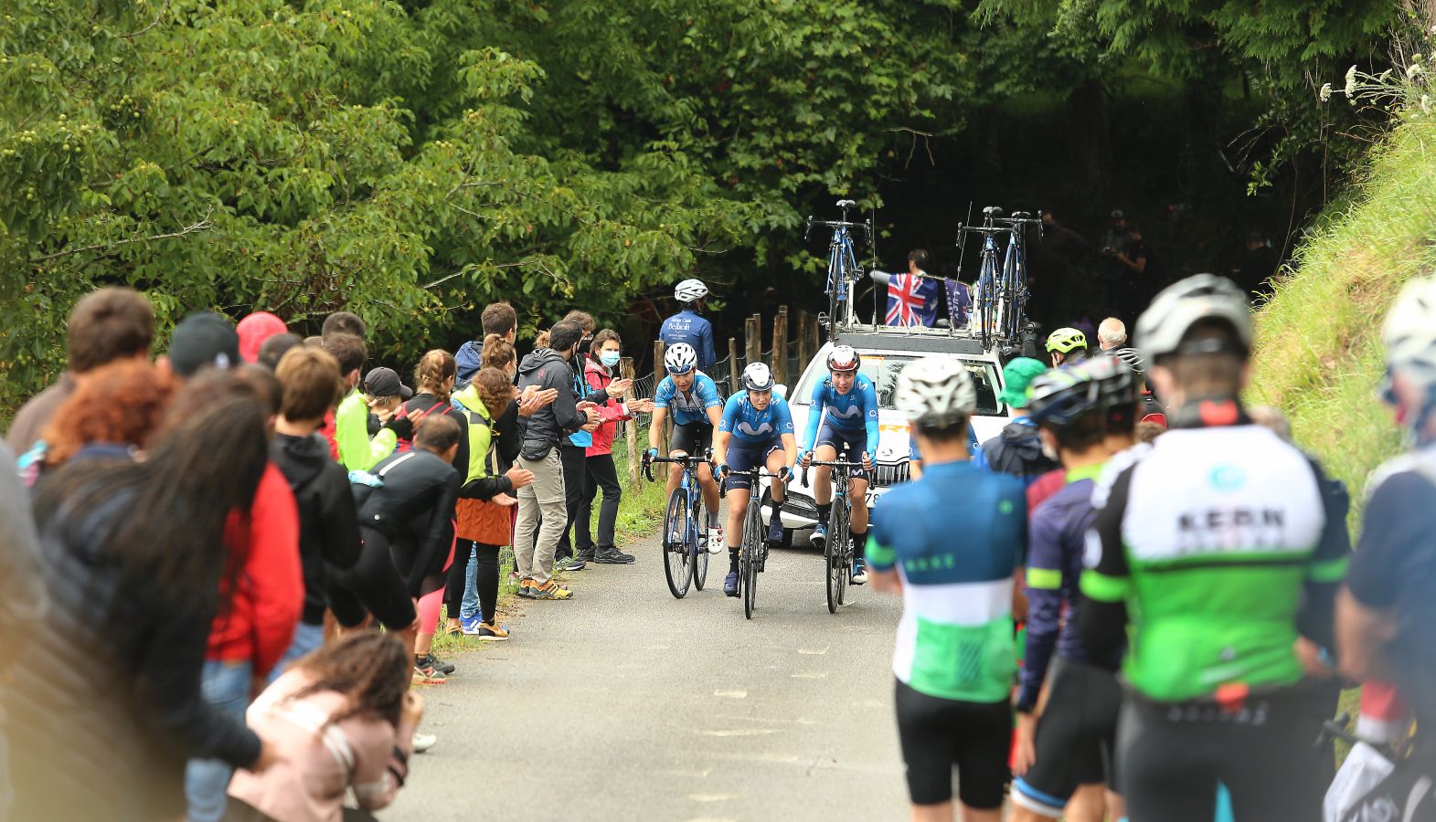 Annemiek van Vleuten (Movistar) se ha impuesto en la meta del Boulevard por delante de Ruth Winder (Trek-Segafredo) y Sabrina Stultiens (CCC)