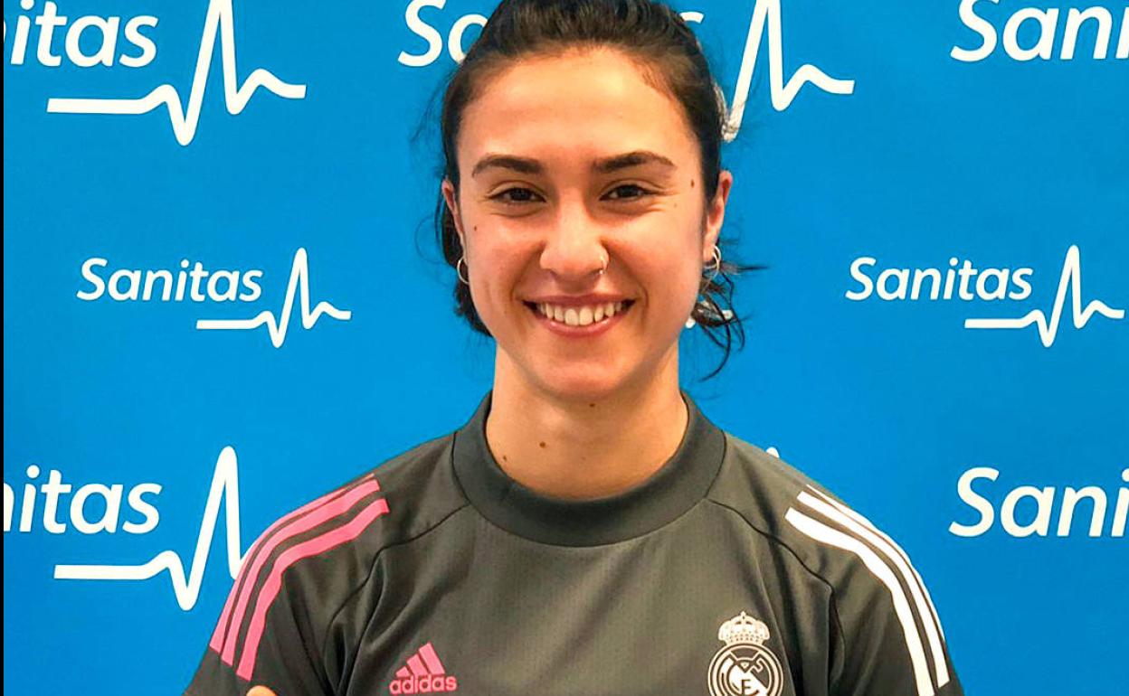 Nahikari García en su presentación como nueva jugadora del Real Madrid. 