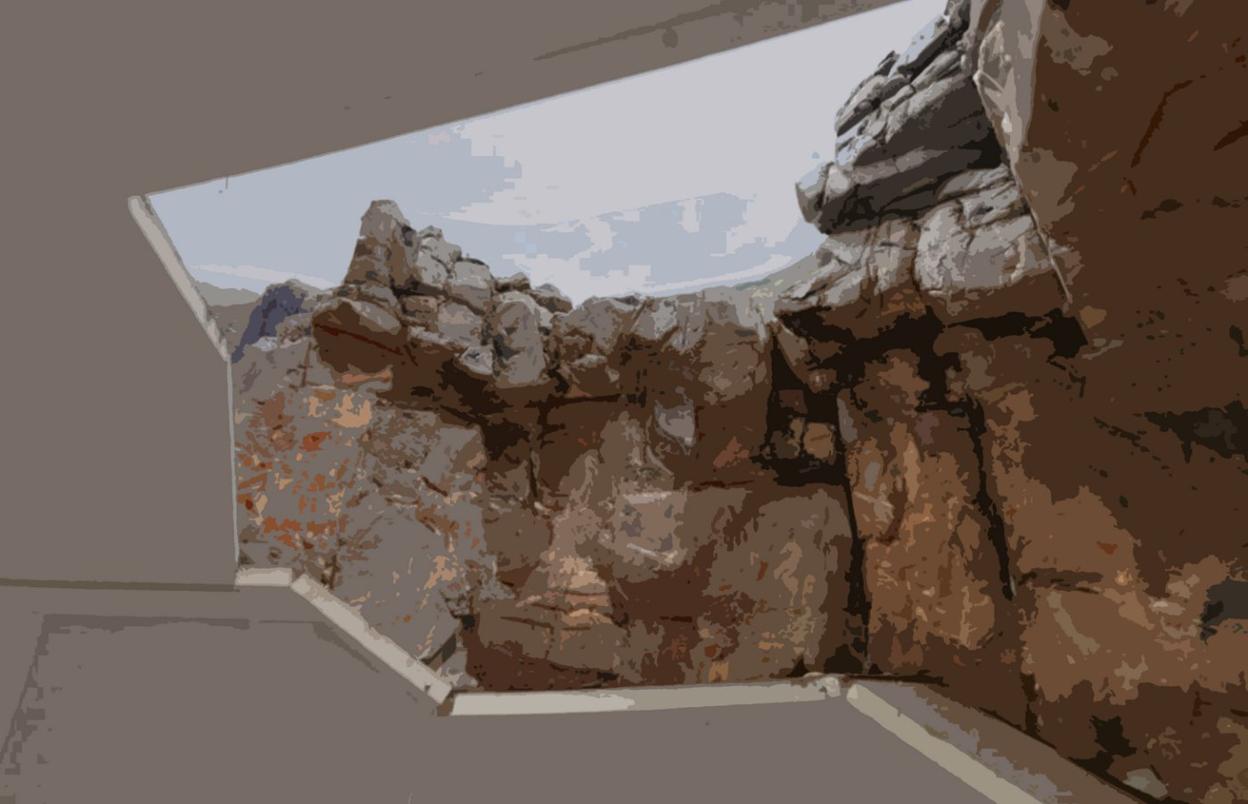 El Ayuntamiento ha encargado a la empresa especializada Gruber, dioramas murales que reproducirán hábitats naturales en las distintas plantas de la escalera interior.  