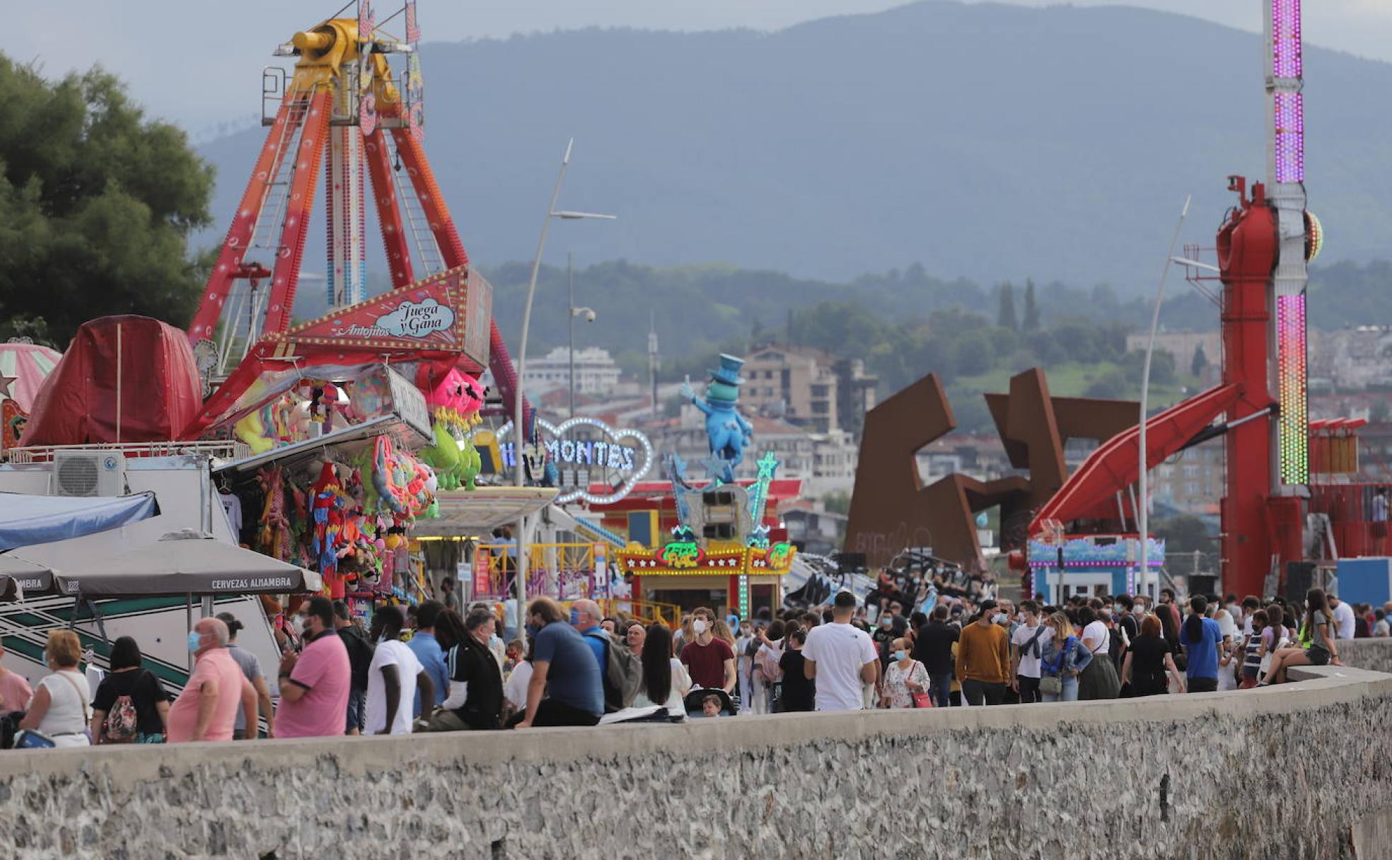Miles de personas han disfrutado estos primeros días del animado ambiente del ferial.