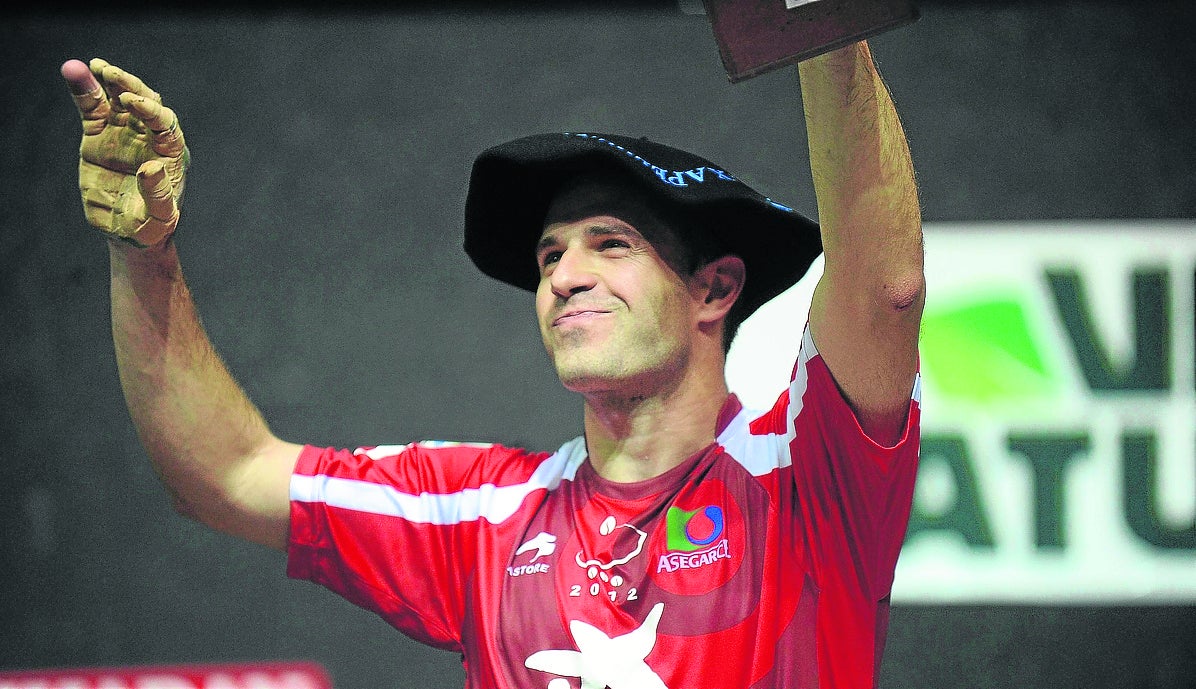 Aimar Olaizola sigue presente en las grandes competiciones de parejas de la mano profesional. 