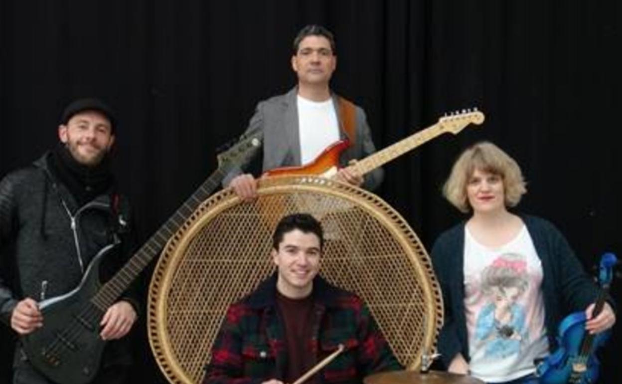 Iván Sotelo, Ander Sáenz, Julio Bravo y June Bergés son 'Los Diagnósticos'.