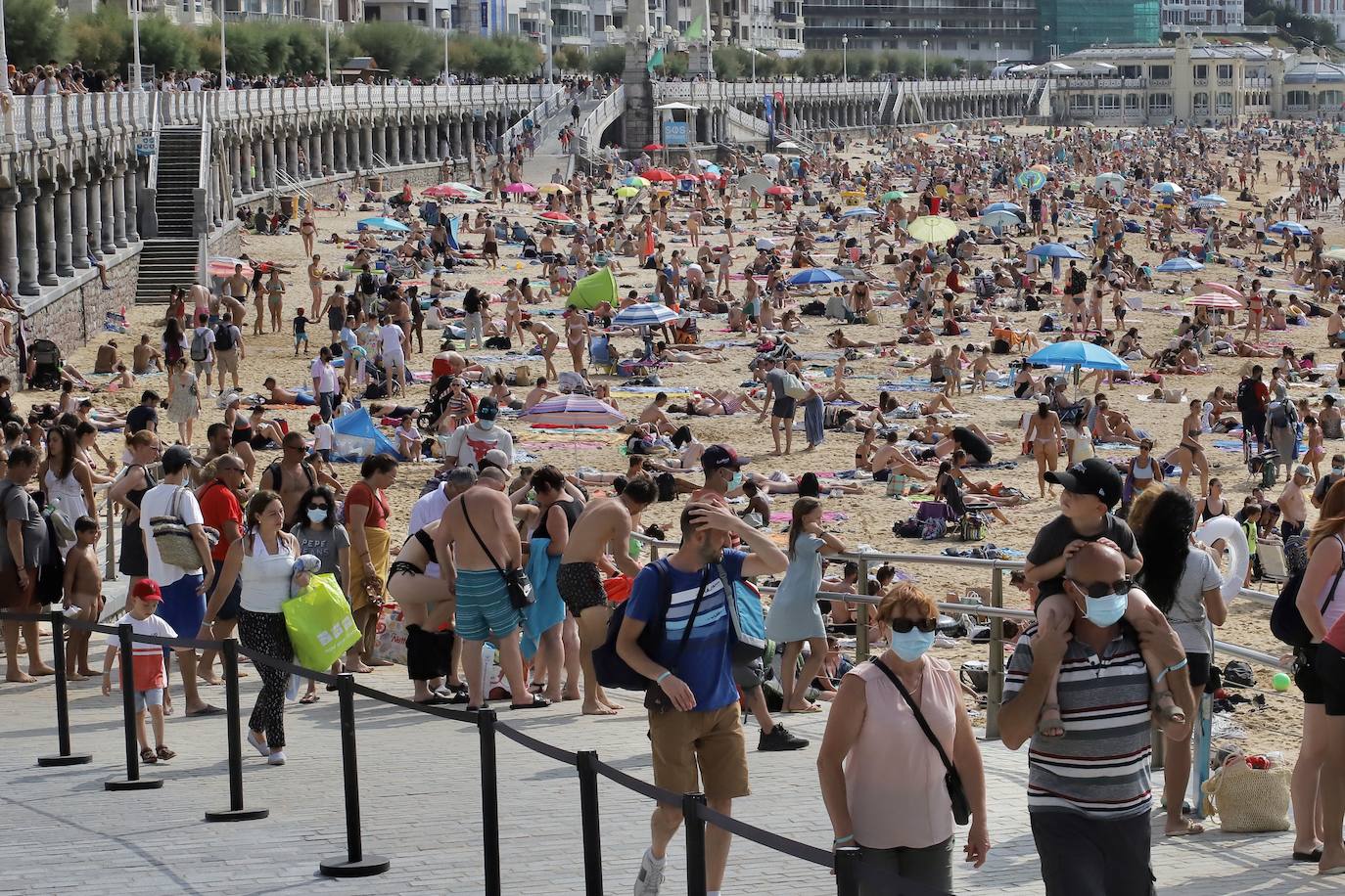 Fotos: Donostia cuelga el cartel de ‘completo’