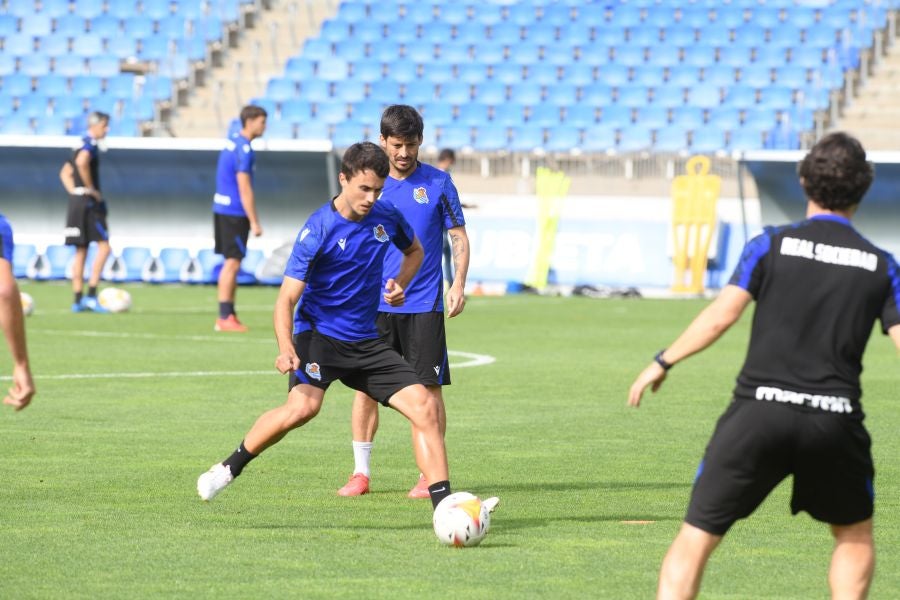 Fotos: Isak vuelve a entrenar en Zubieta