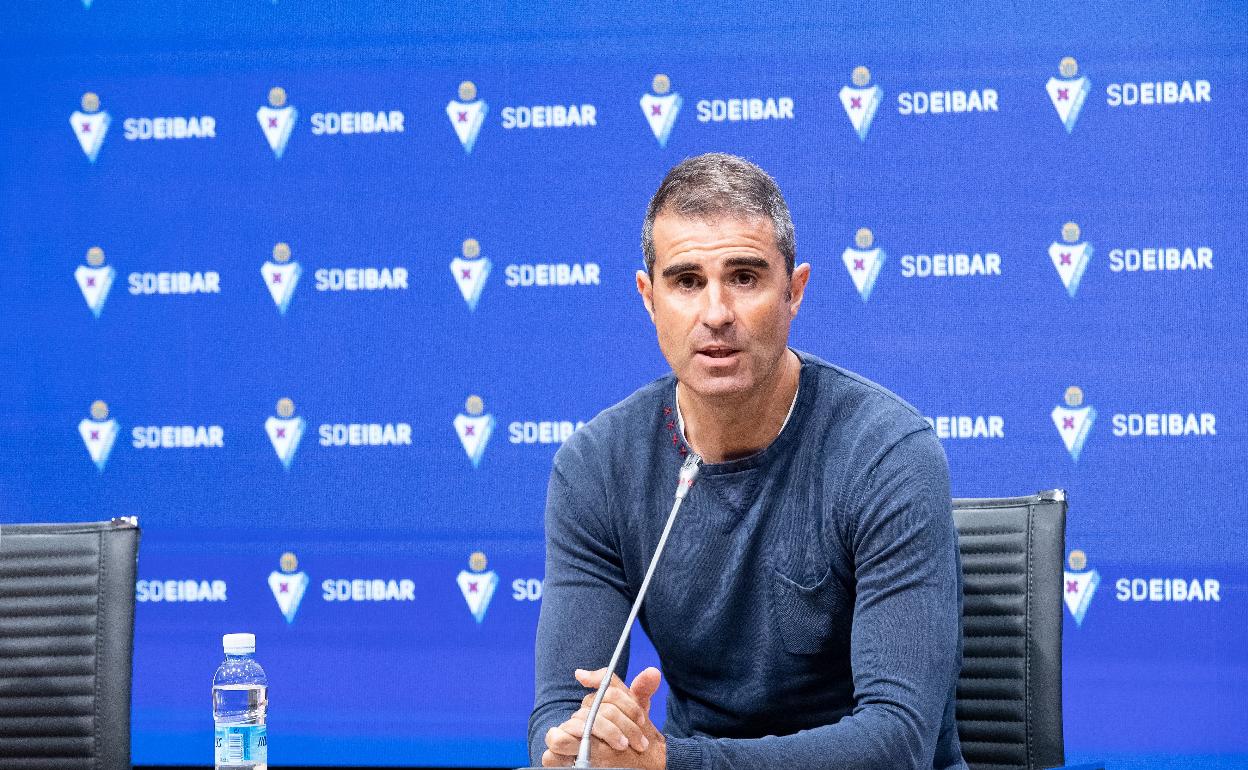 Gaizka Garitano en una comparecencia. 