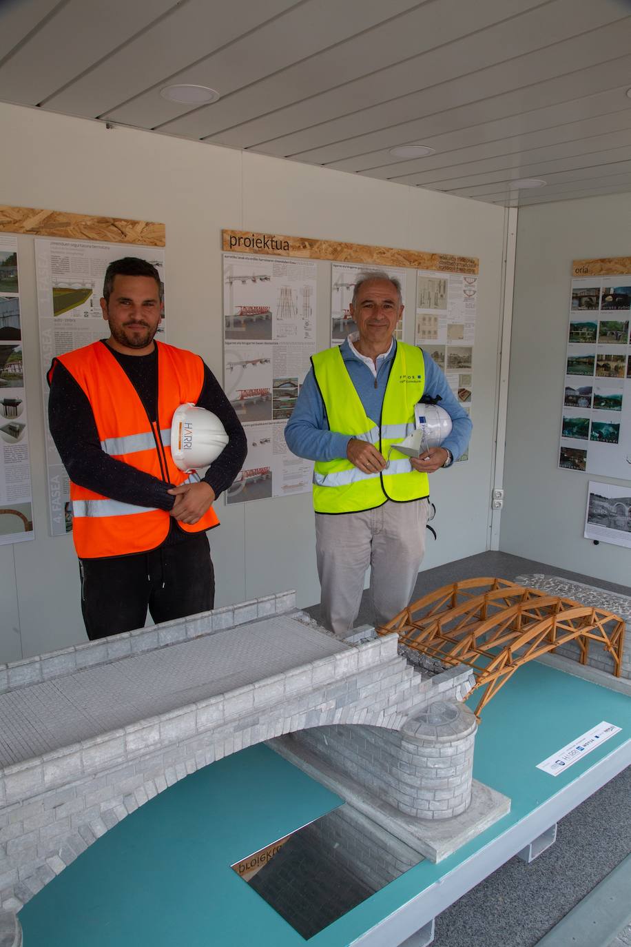 Fotos: Reconstrucción piedra a piedra