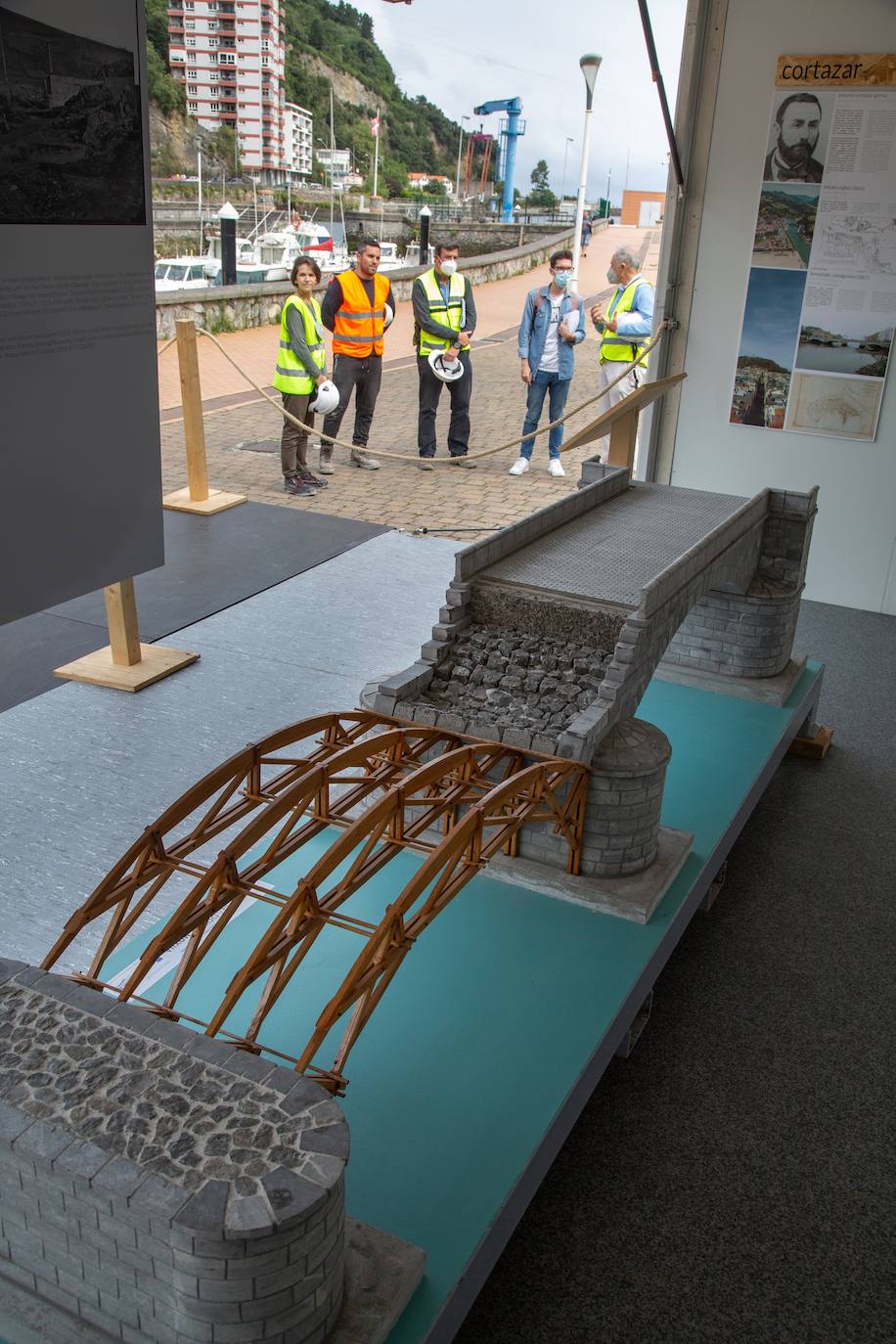 Fotos: Reconstrucción piedra a piedra