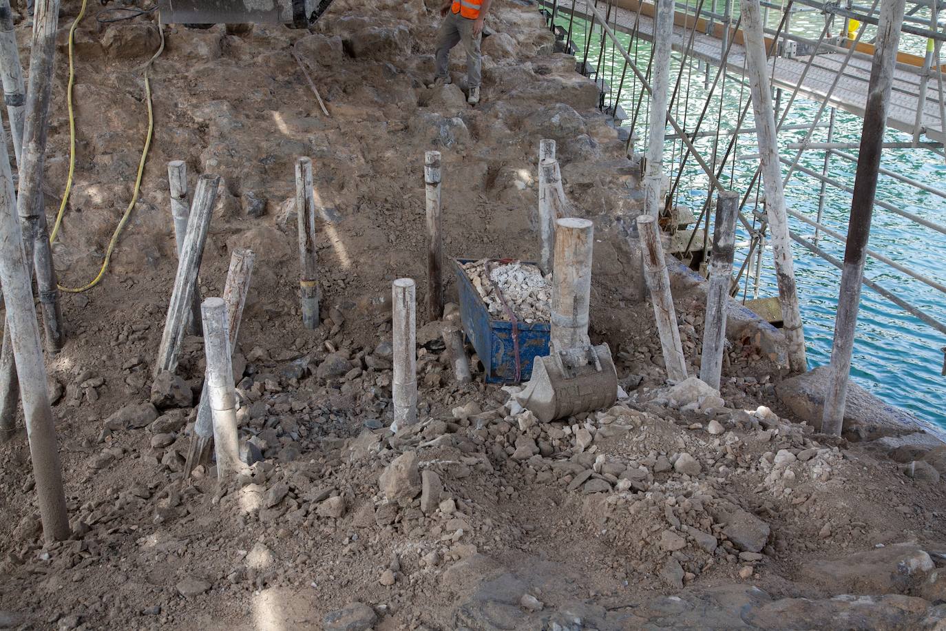 Fotos: Reconstrucción piedra a piedra