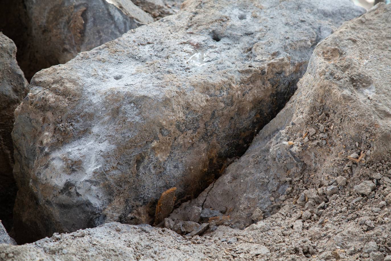 Fotos: Reconstrucción piedra a piedra