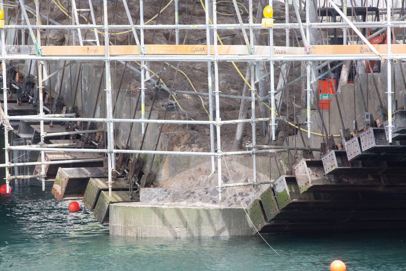 Fotos: Reconstrucción piedra a piedra