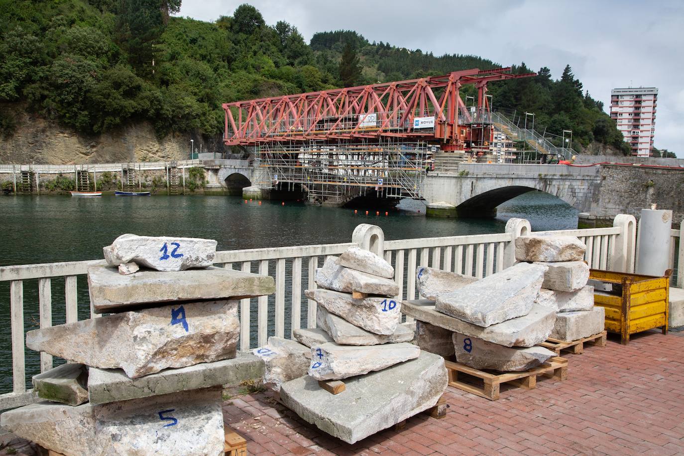 Fotos: Reconstrucción piedra a piedra