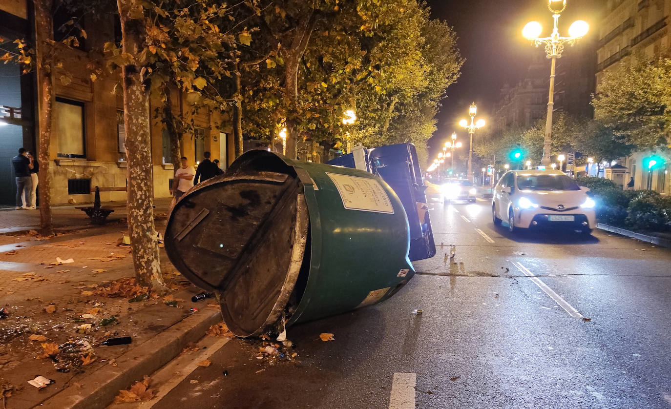 La capital guipuzcoana ha vivido otro sábado de altercados y violencia callejera que ha finalizado con una quincena de jóvenes detenidos