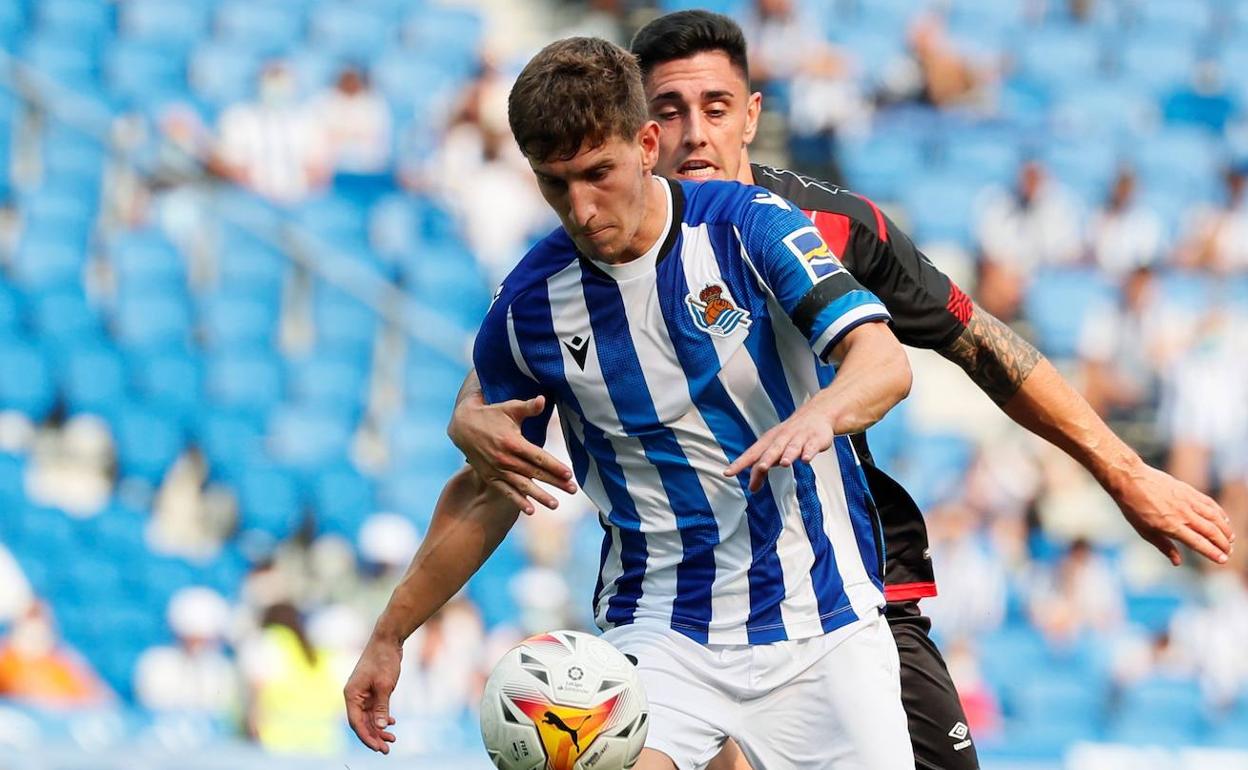 Real Sociedad: Roberto Olabe: «La gestión que Aihen Muñoz hace del rendimiento es un ejemplo»