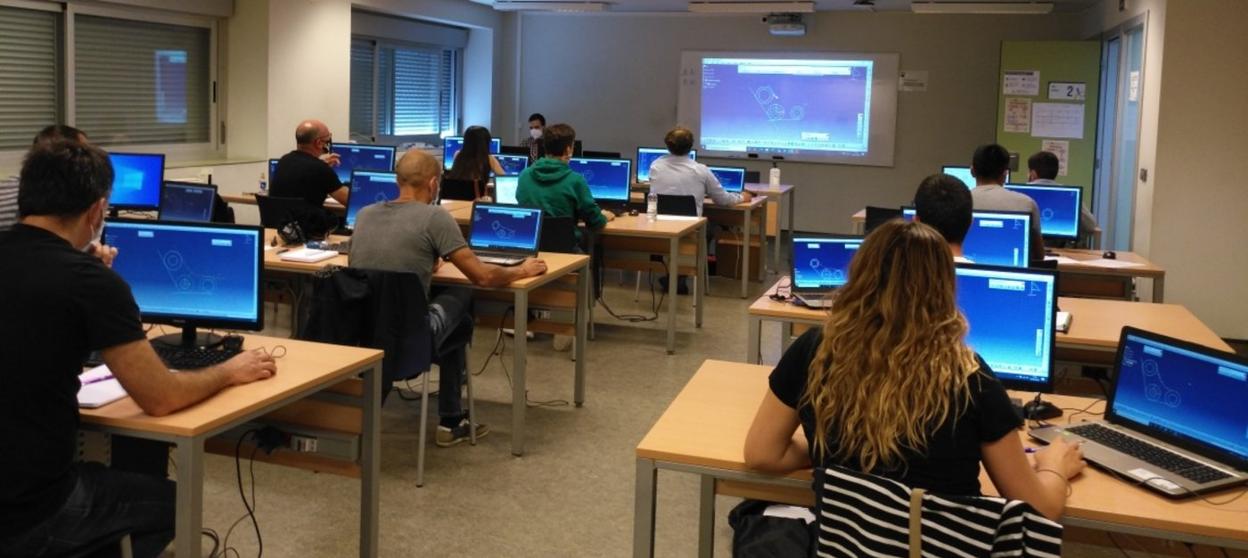 Participantes en uno de los cursos anteriores del Servicio Navarro de Empleo. 