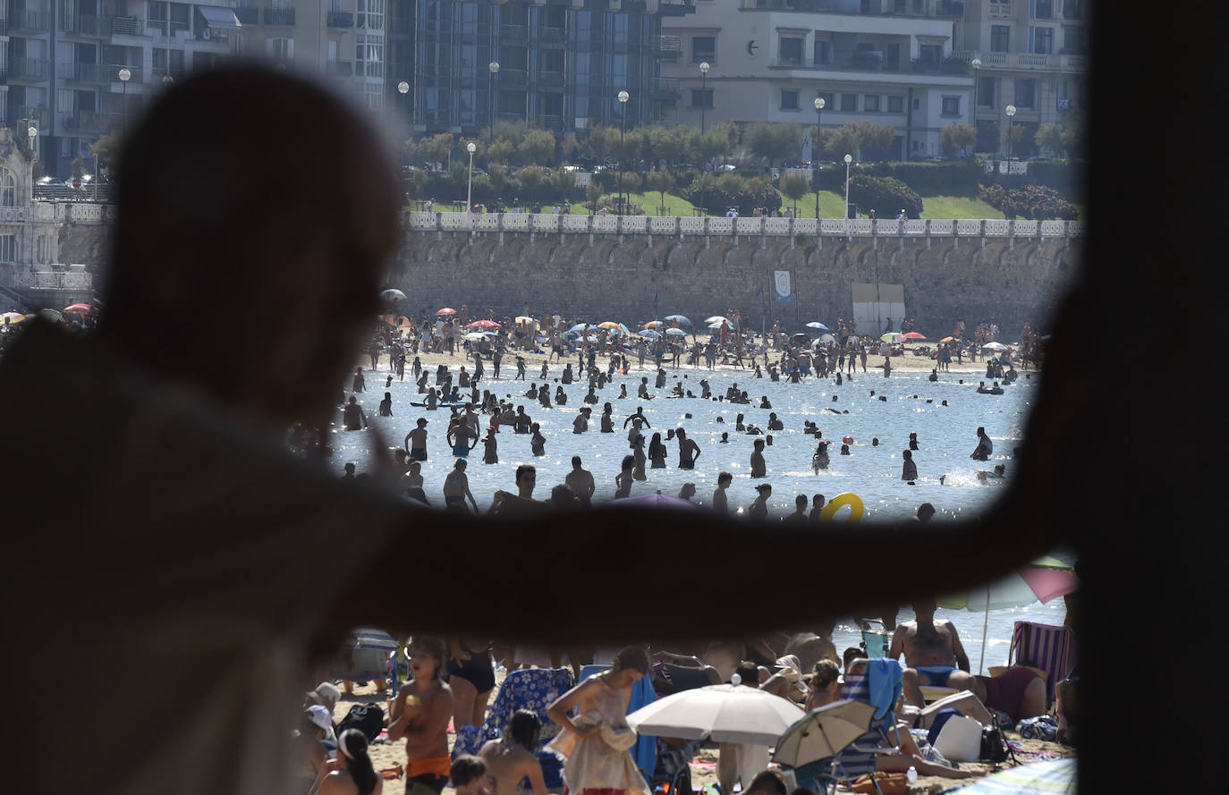 Fotos: Gipuzkoa afronta 72 horas de calor y mañana se activará la alerta amarilla
