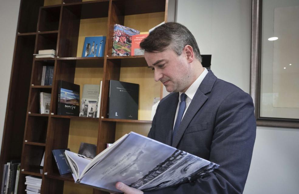 Iván Redondo hace unos meses en su despacho de La Moncloa. 