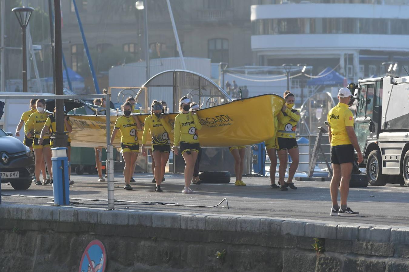 Fotos: Ambiente &#039;arraunlari&#039; a 24 horas del día grande de La Concha