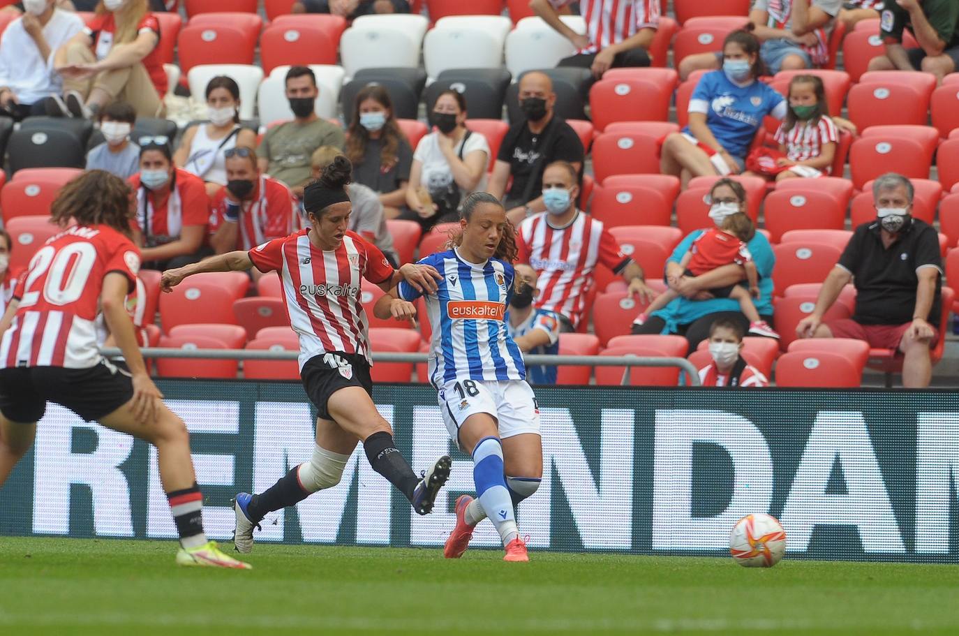 Fotos: Las mejores imágenes de la victoria de la Real en el derbi de San Mamés