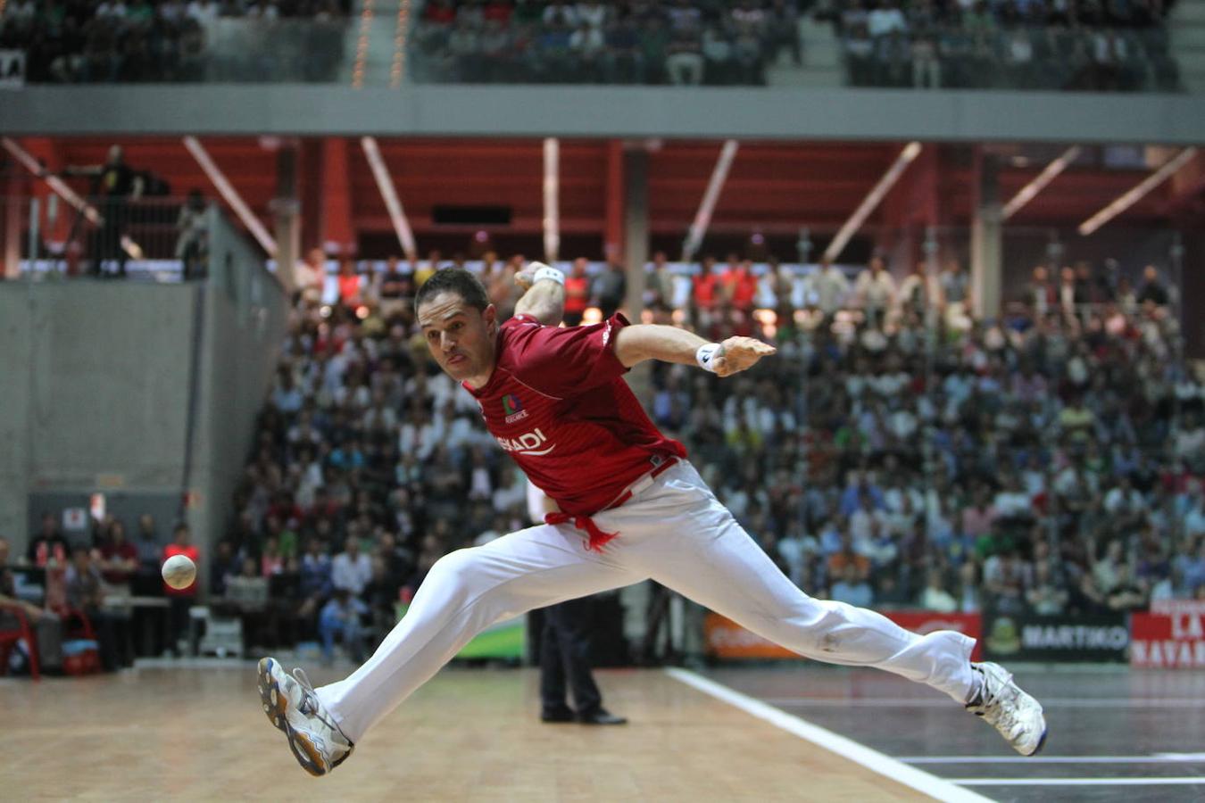 Fotos: Aimar Olaizola y el adiós a una vida en los frontones